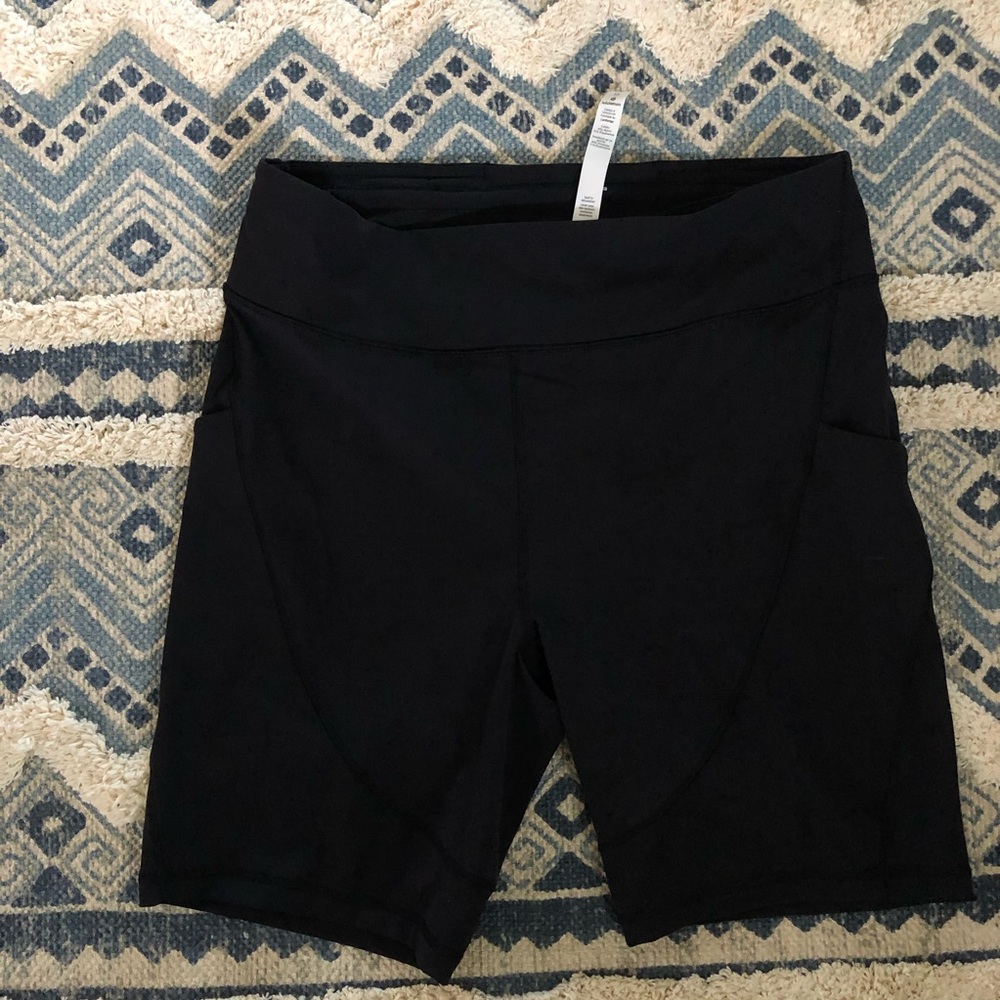 Lululemon biker shorts